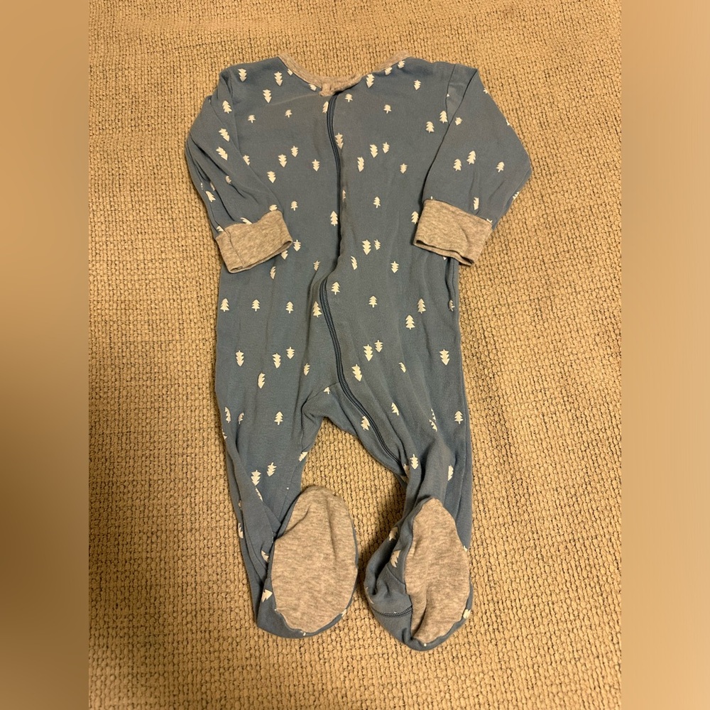 Baby footies